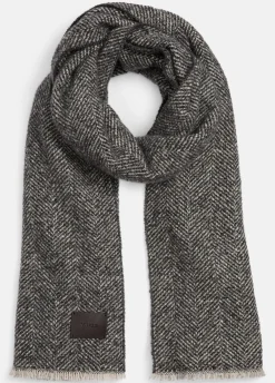 Herringbone Cashmere-Blend Bouclé Scarf