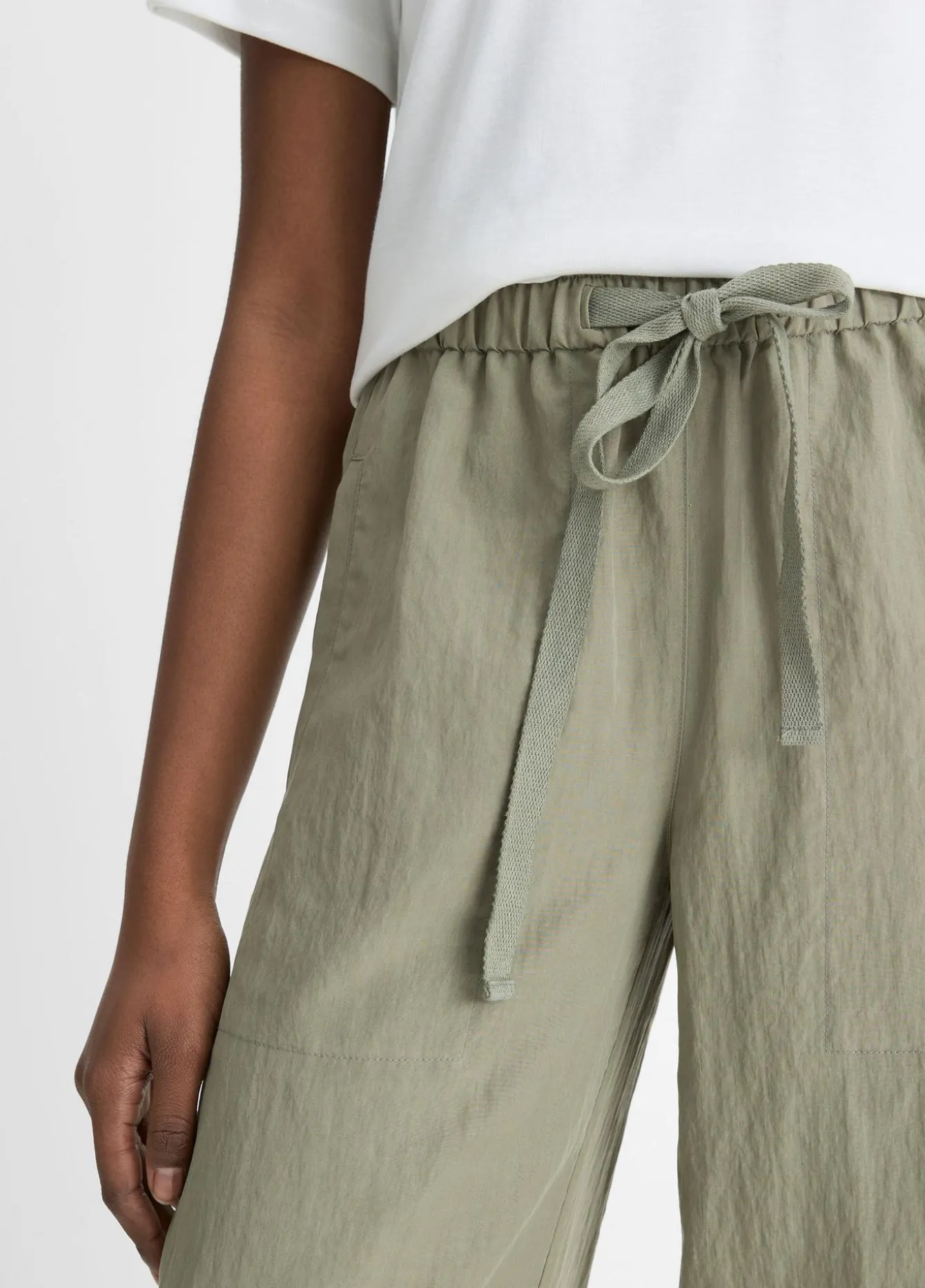 Mid-Rise Utility Drawstring Pant